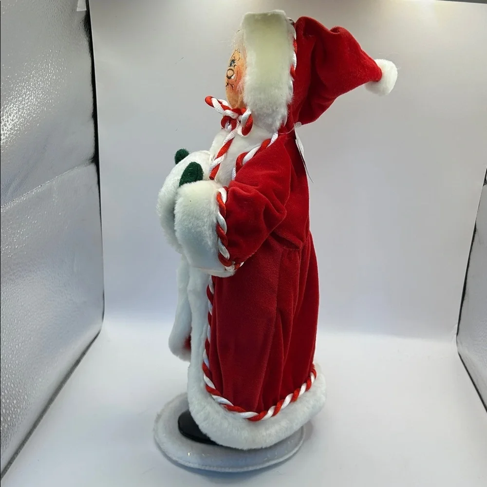 Annalee Mrs Claus with furry muff
